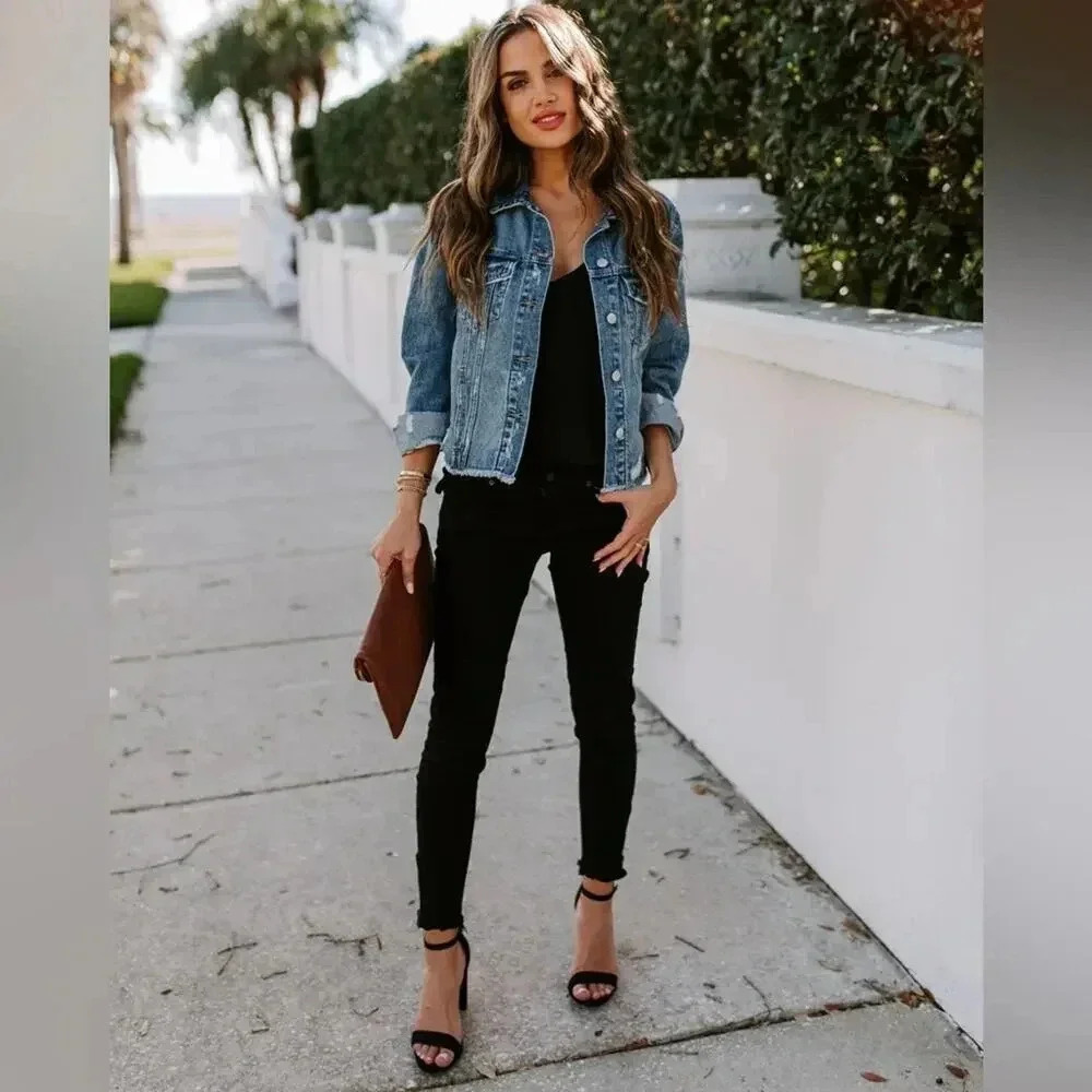 Vervet Plot Twist Classic Denim Jacket with raw hem Distressed Large EUC